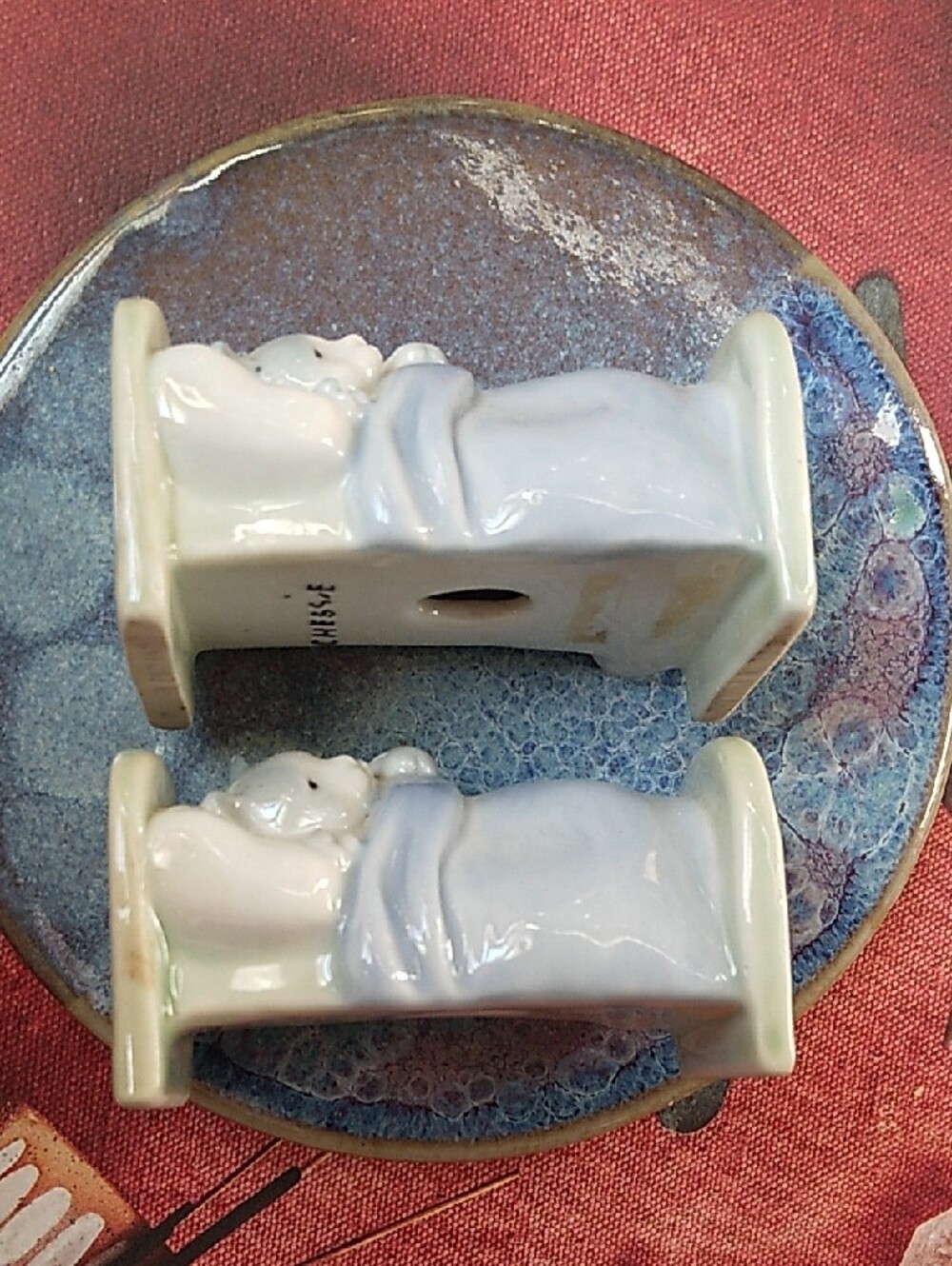 Vintage Ceramic C&O Railroad Chessie Kitten Figurine Pair Nip and Tuck - Picture 4 of 8